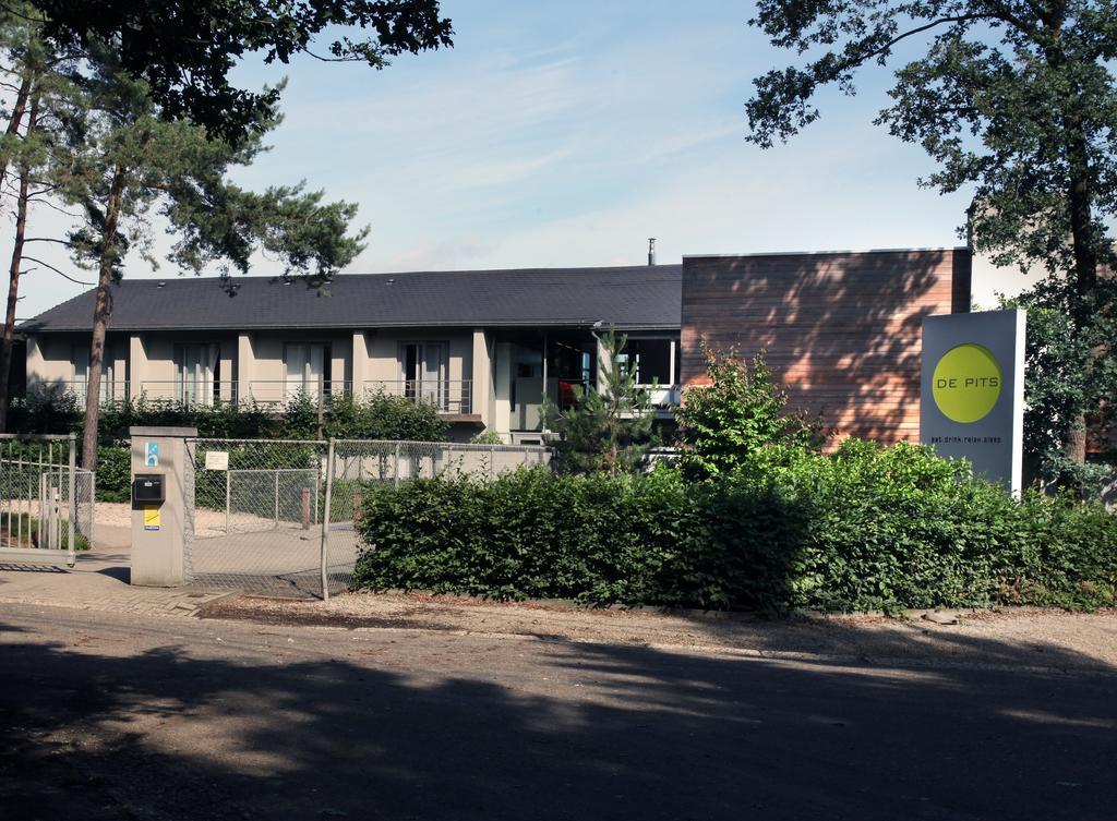 Hotel De Pits Heusden-Zolder Экстерьер фото